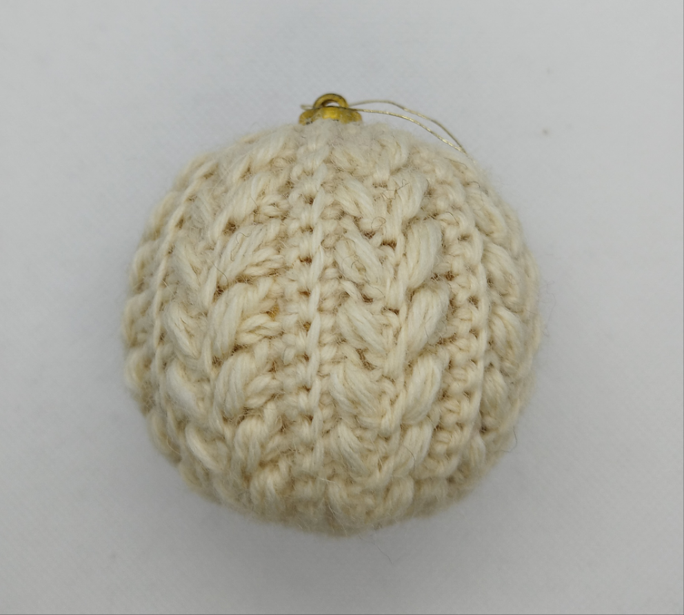 Dusty rose / cream bauble