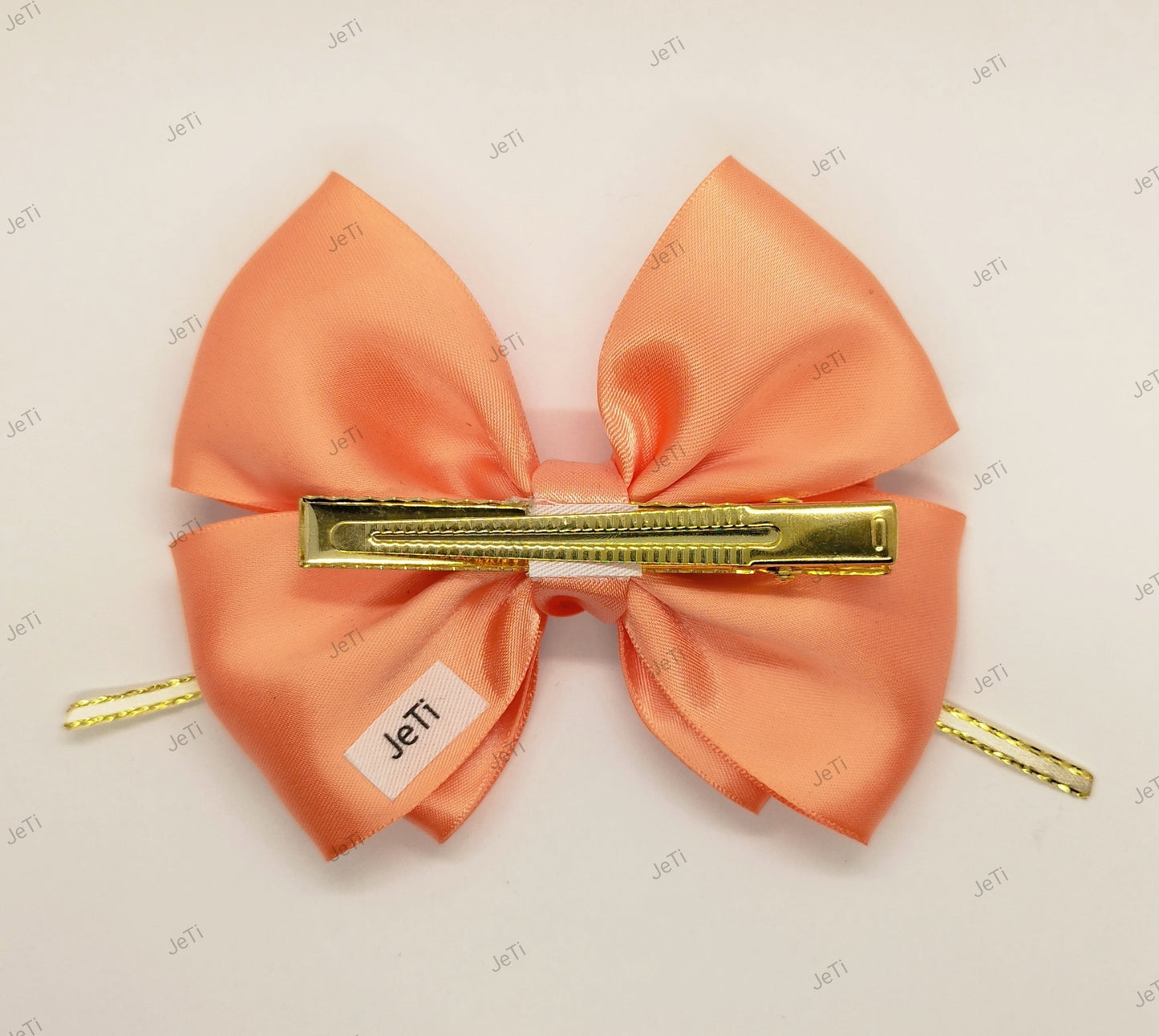 Peach hairclip