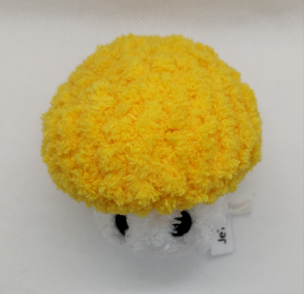 Crocheted popping mushroom Yellow