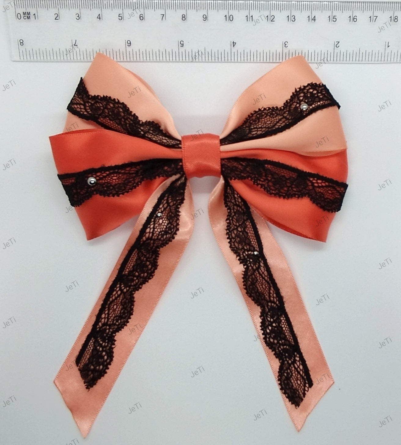 Lace and ribbon hairclip