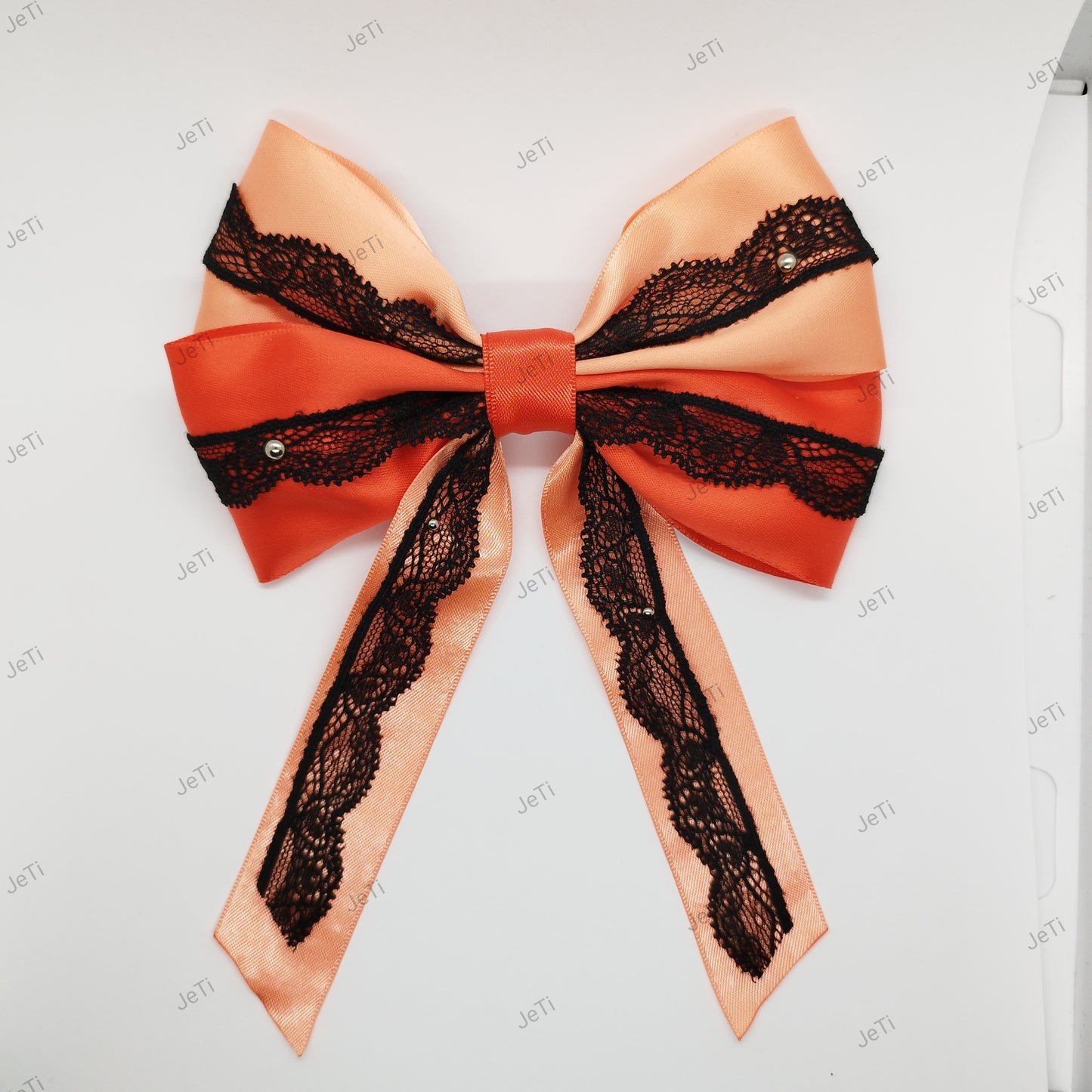 Lace and ribbon hairclip