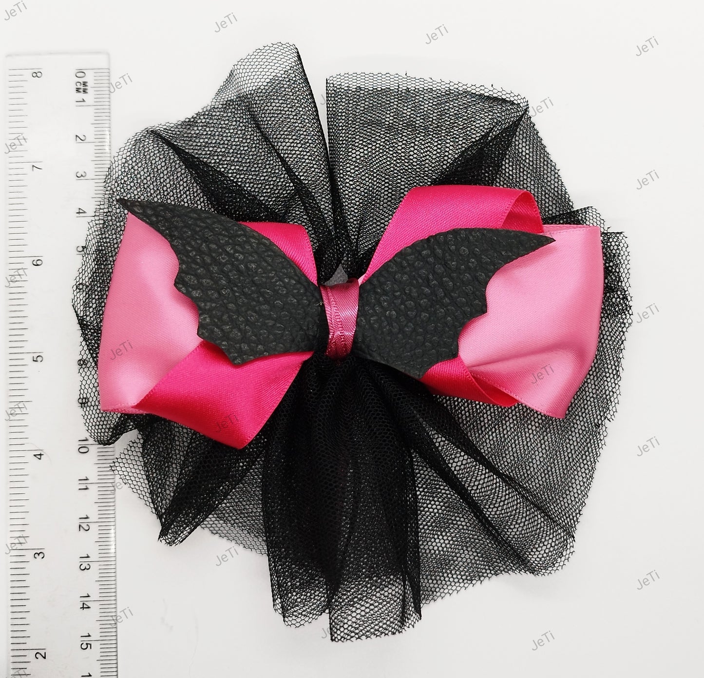 Bat hairclip