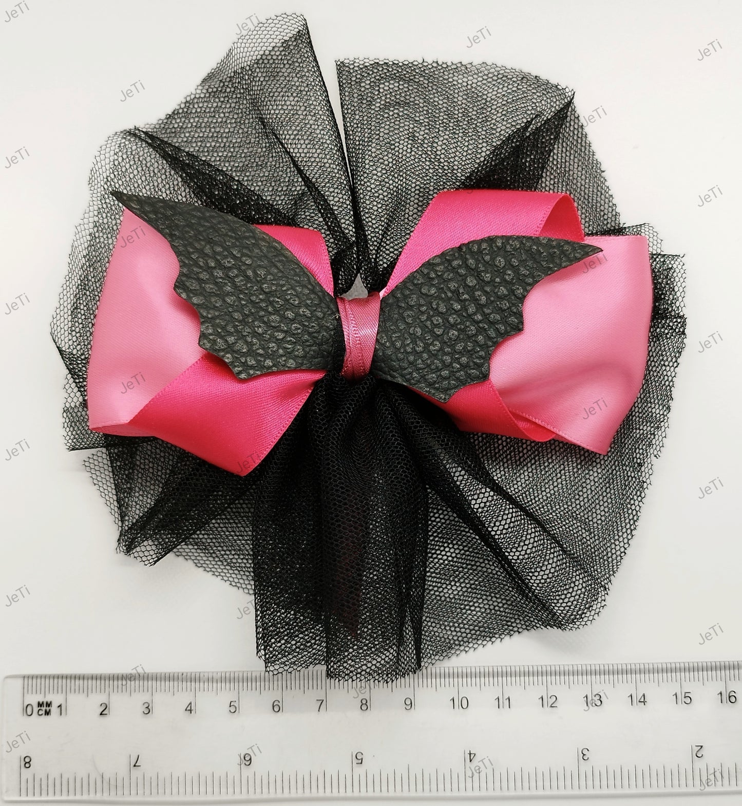 Bat hairclip