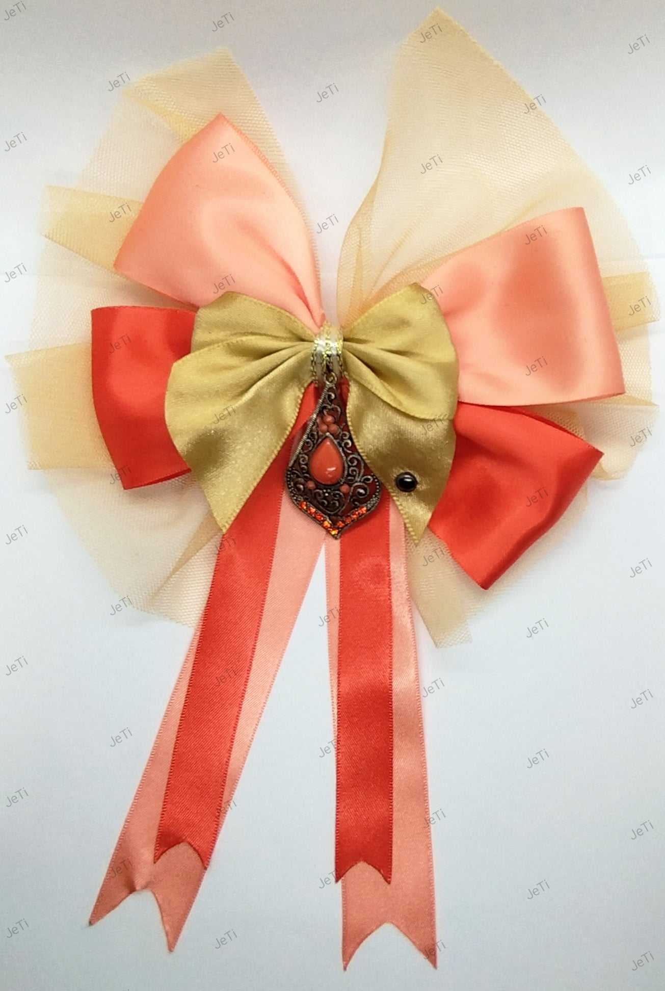Vintage charm hairclip