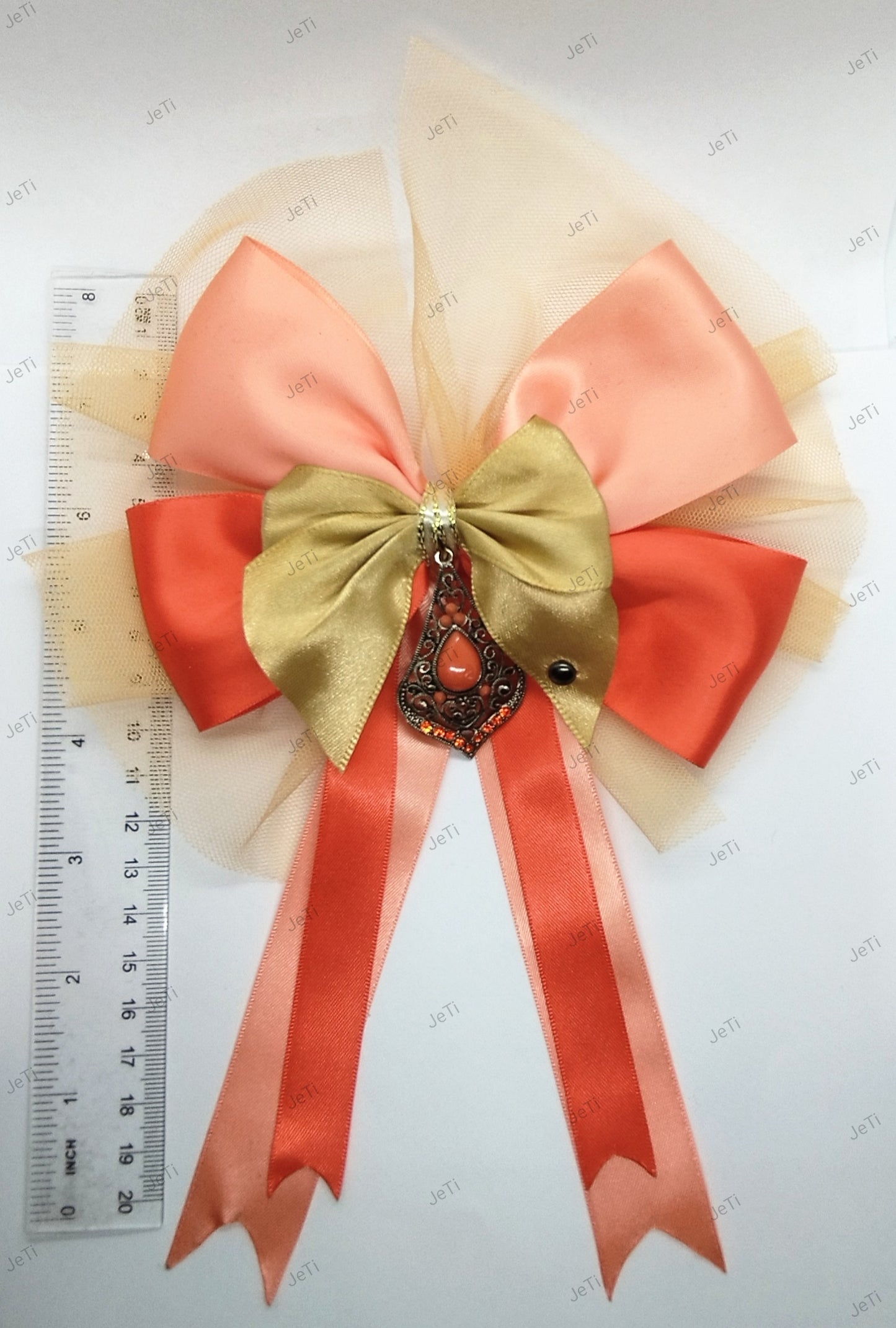 Vintage charm hairclip