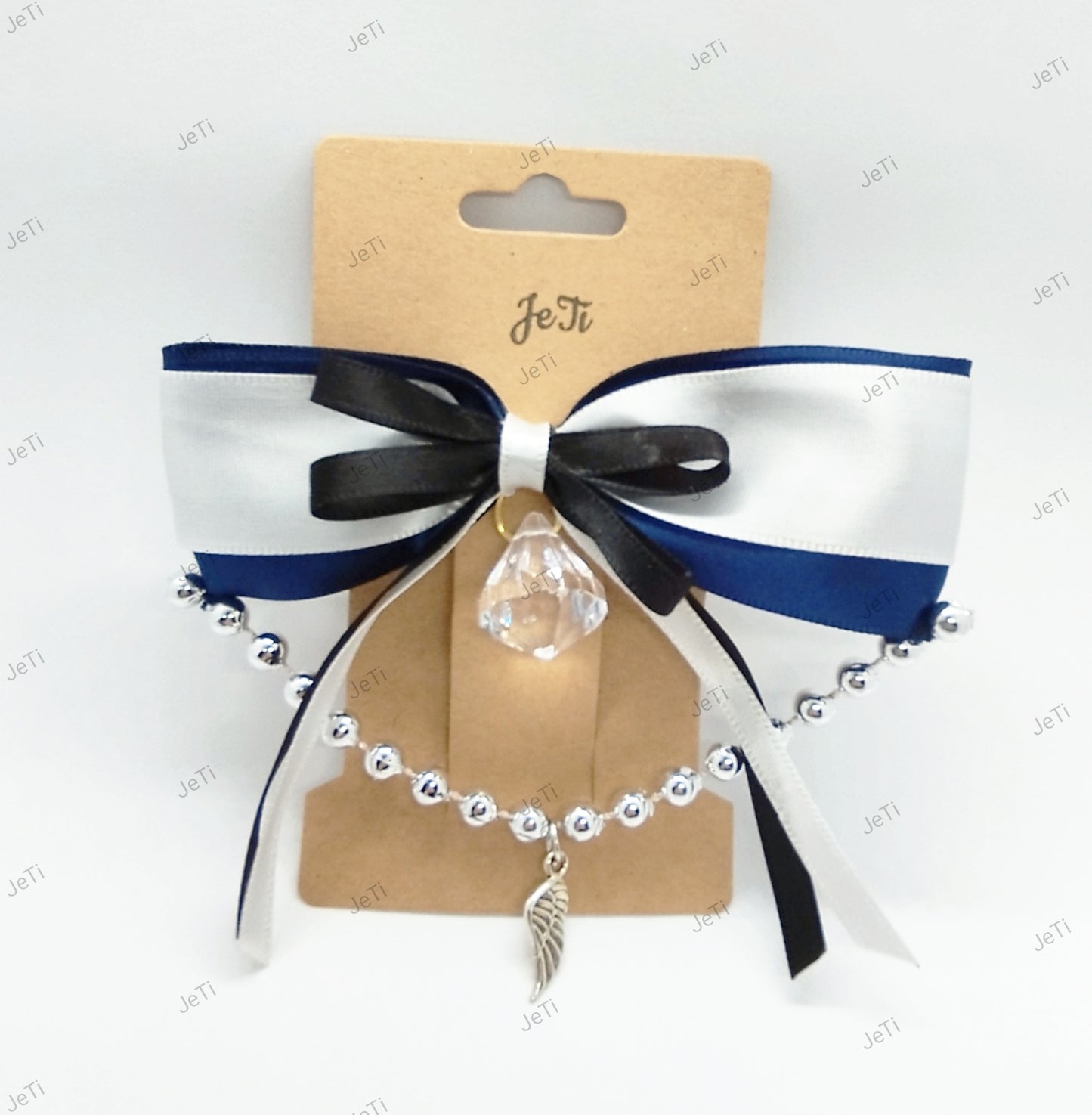 Angel wing hairclip