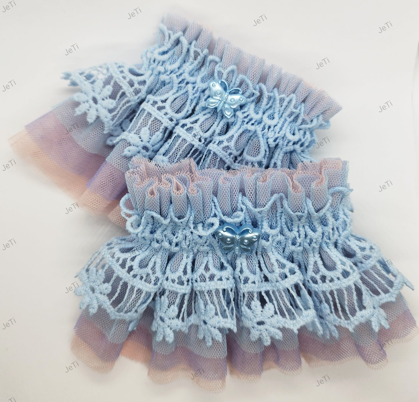 Flower garden lace cuffs