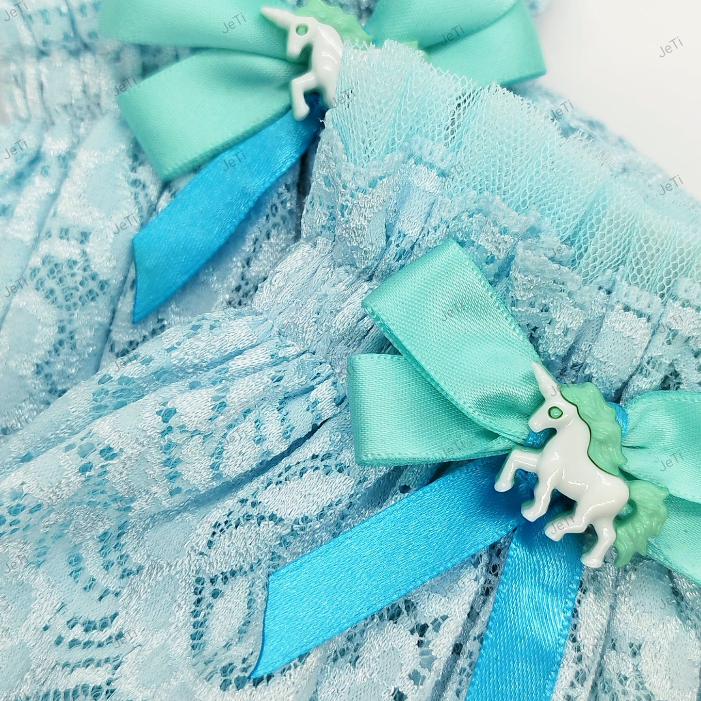 Winter wonderland lace cuffs