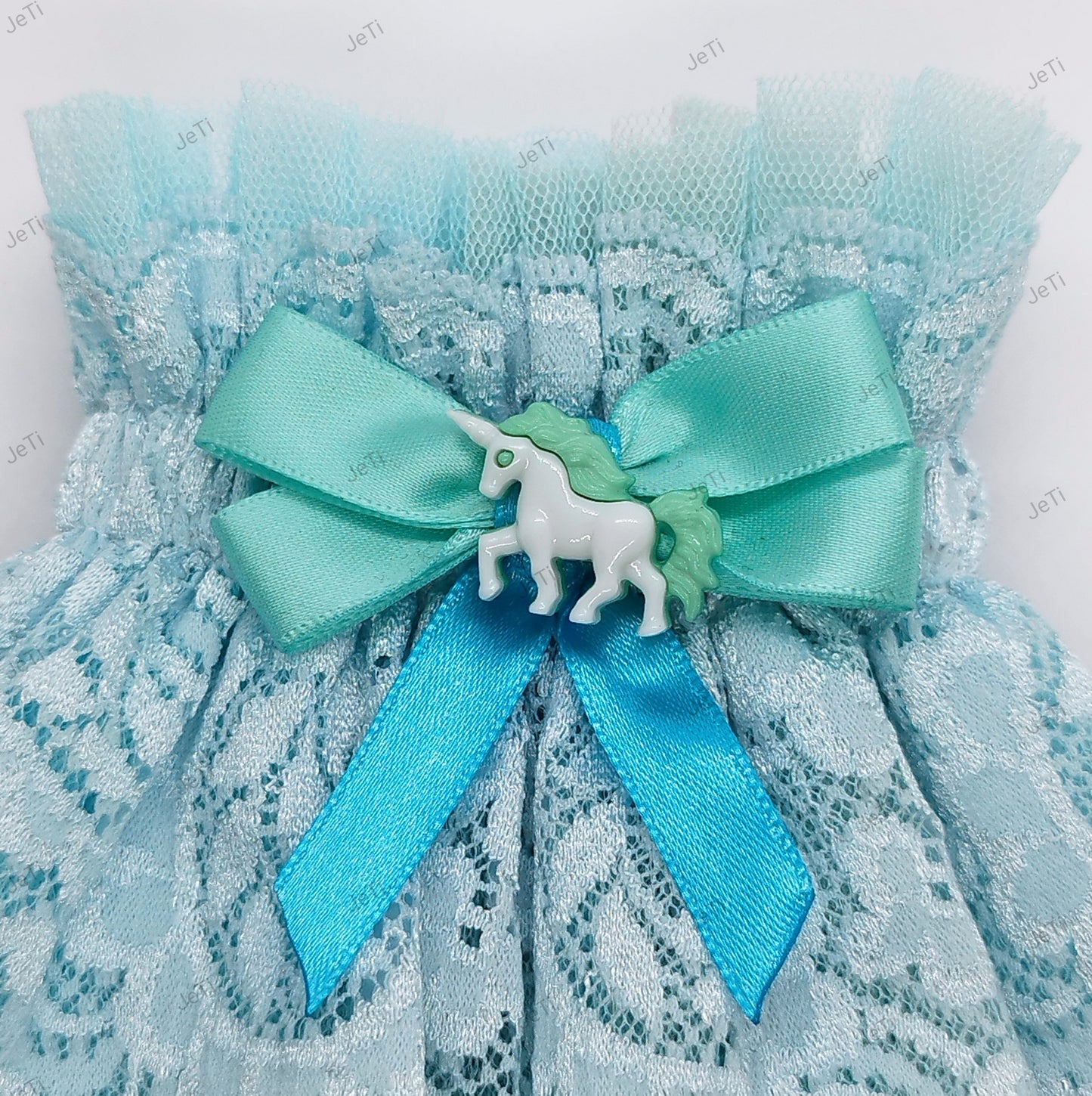 Winter wonderland lace cuffs