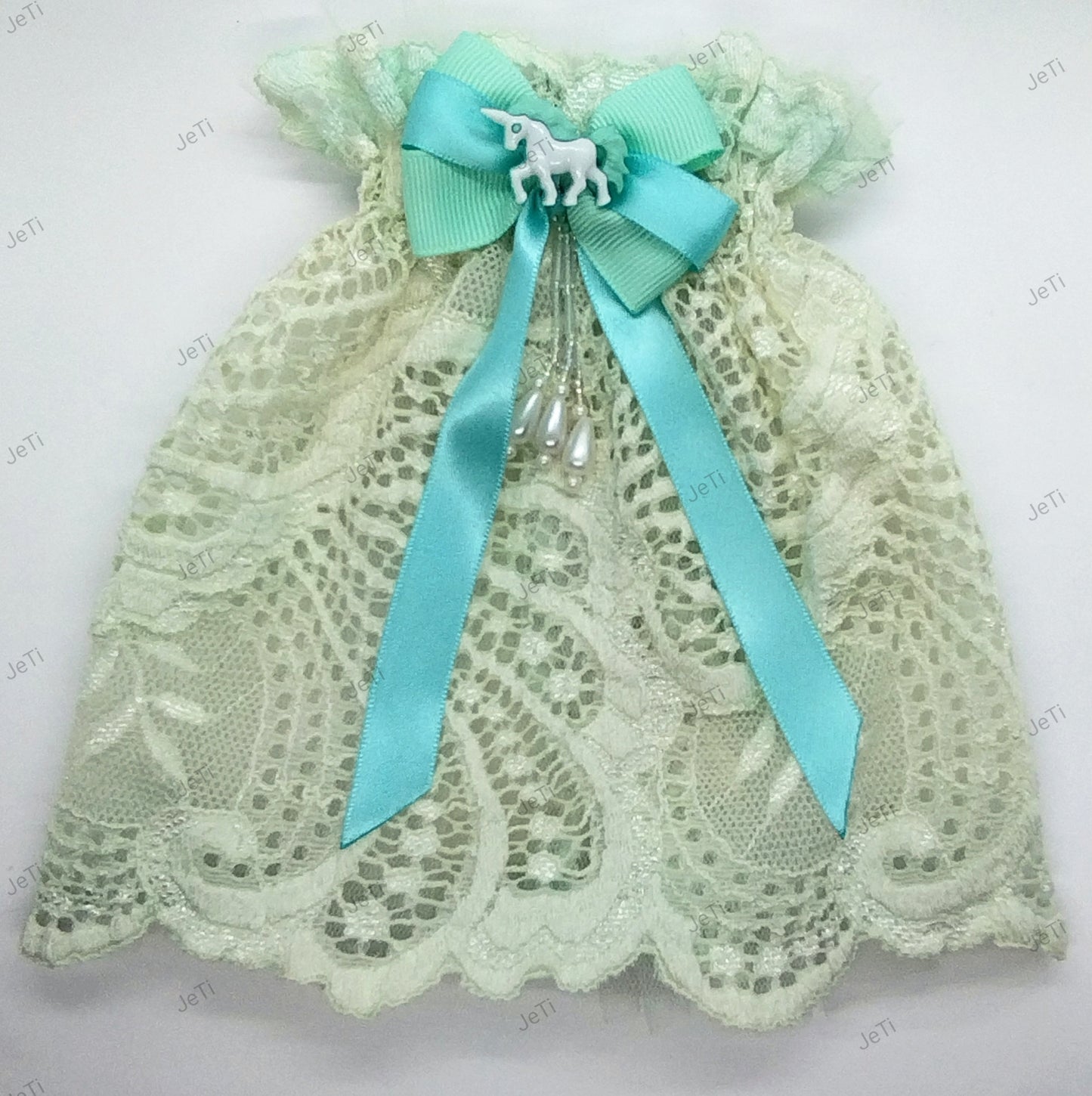 Peppermint unicorn lace cuffs