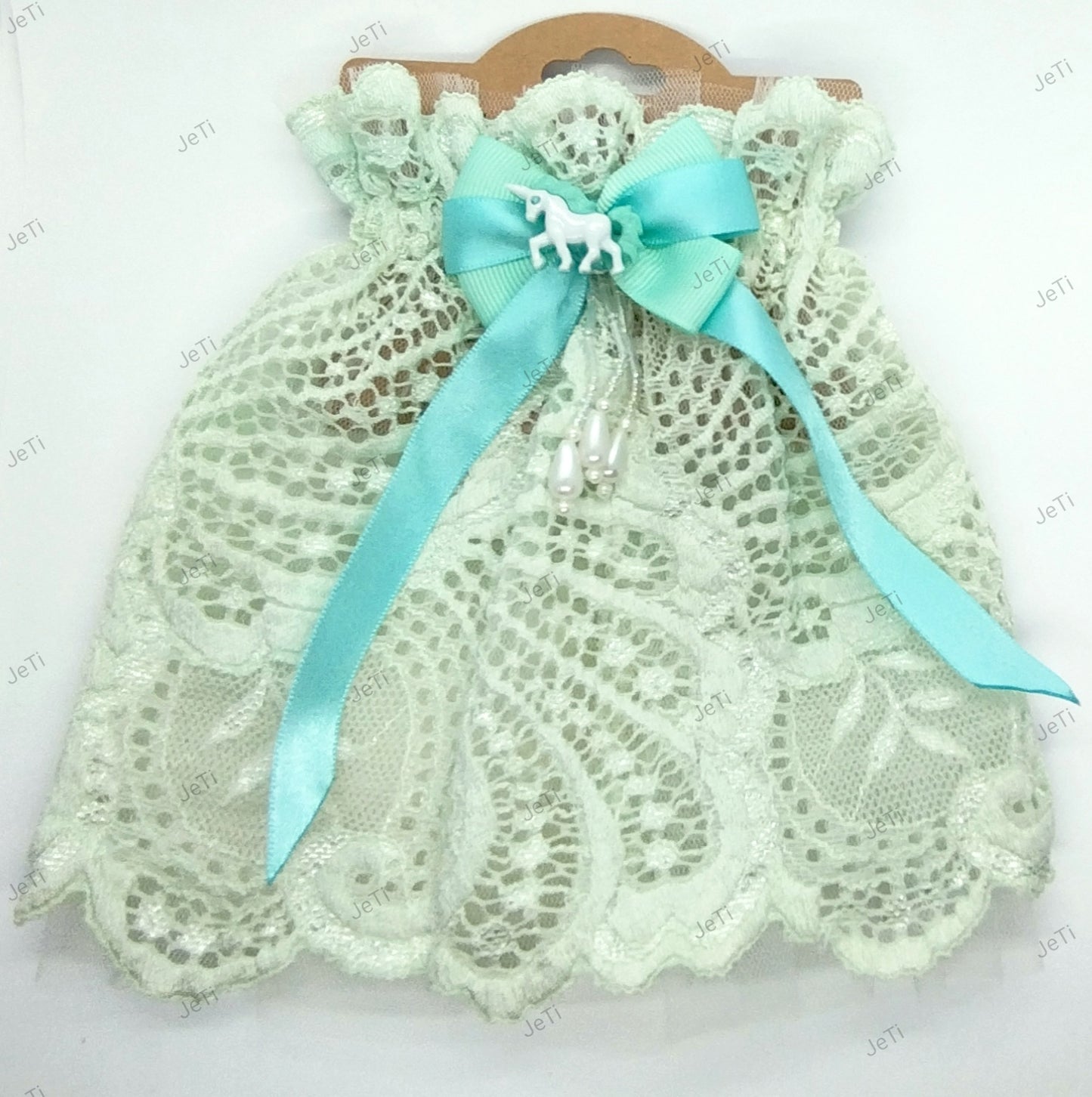 Peppermint unicorn lace cuffs