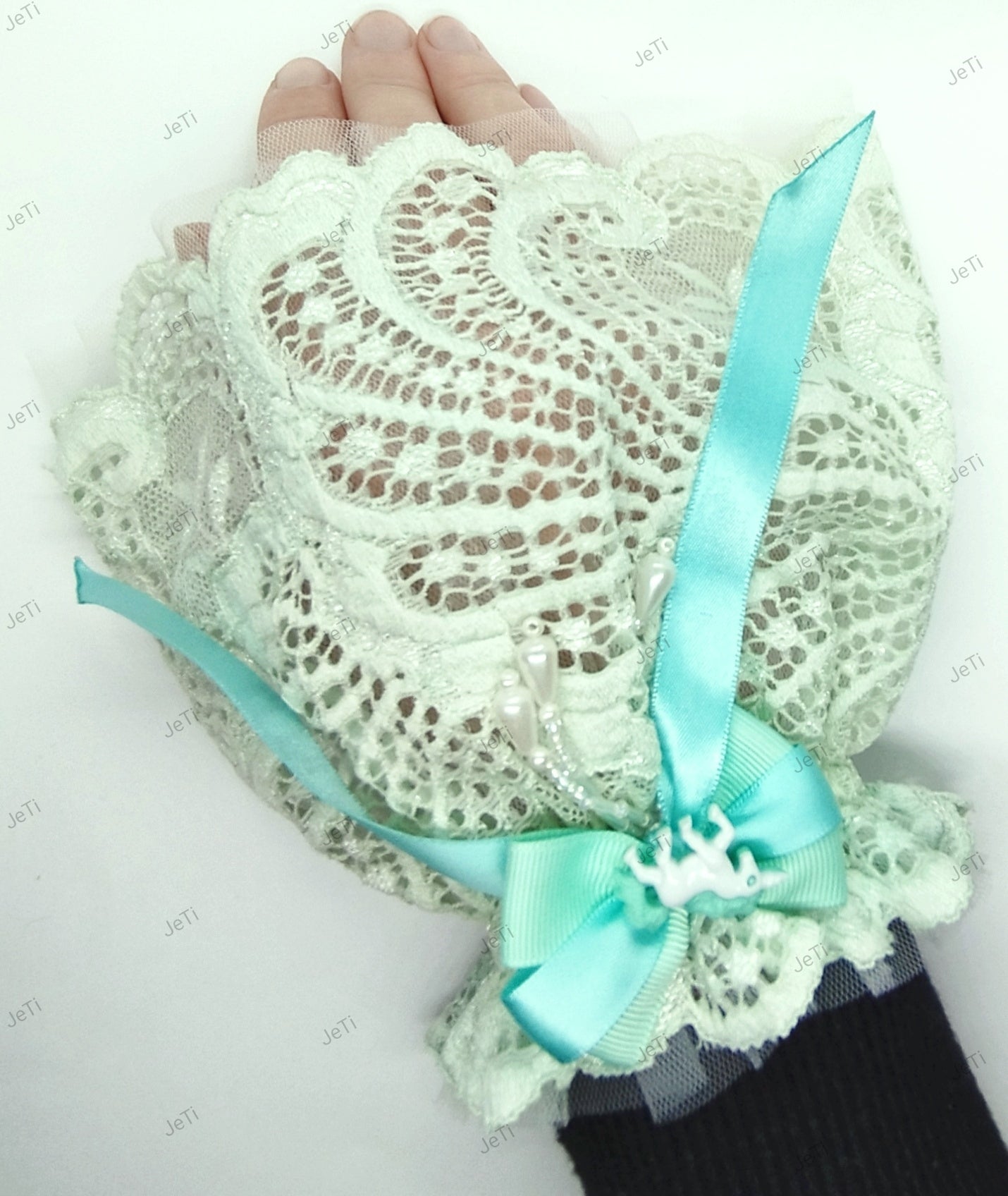 Peppermint unicorn lace cuffs