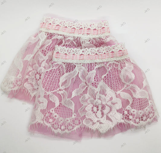 Pink lace cuffs with bucle