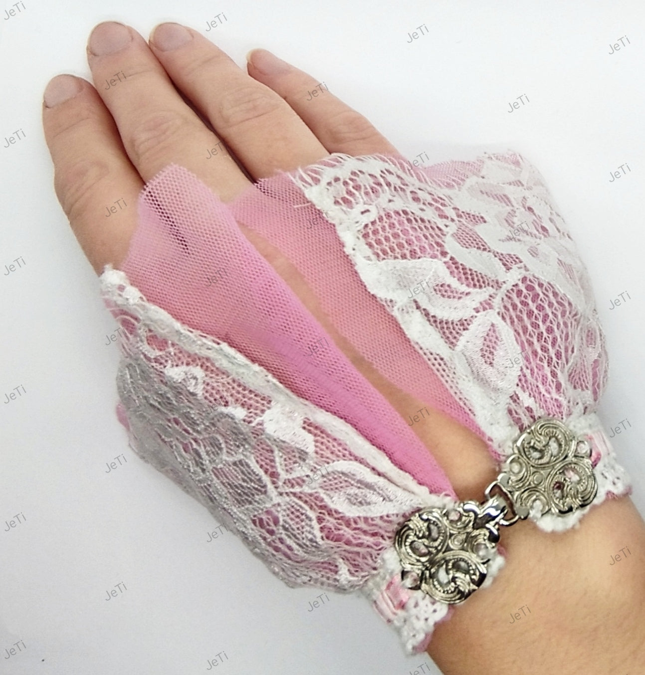 Pink lace cuffs with bucle