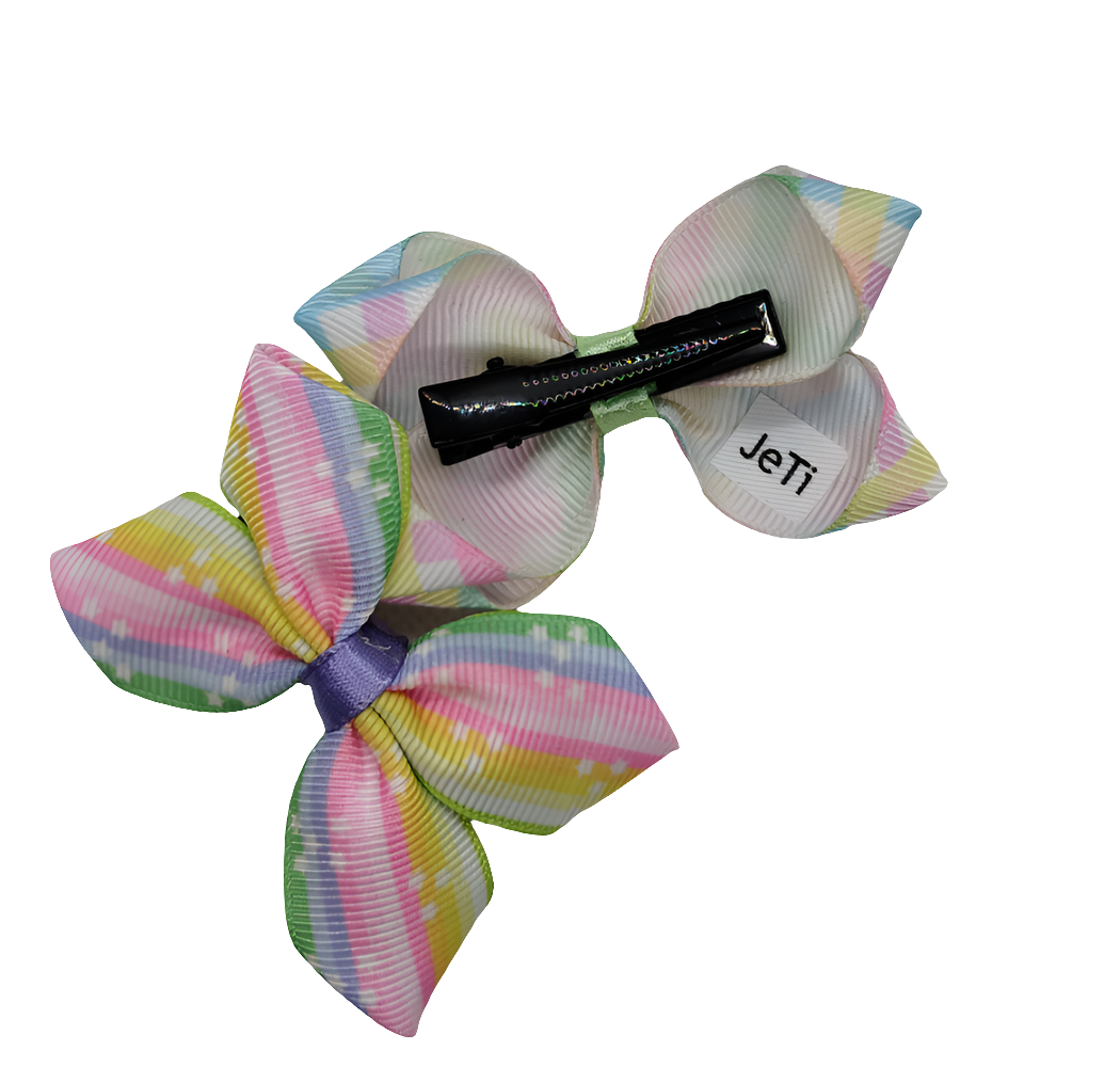 Small hairclips