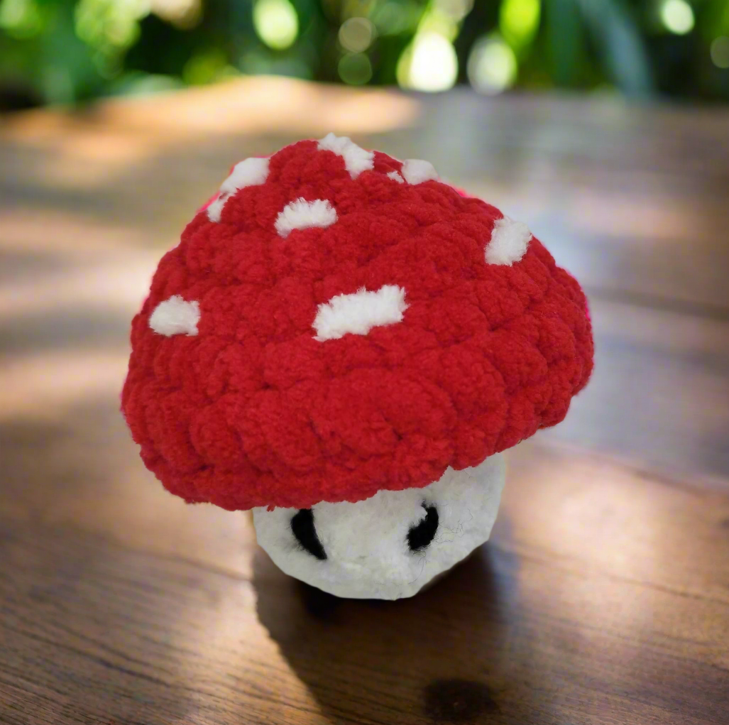 Crocheted popping mushroom Red