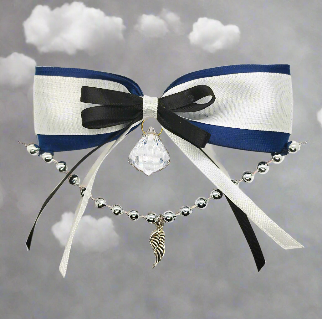 Angel wing hairclip